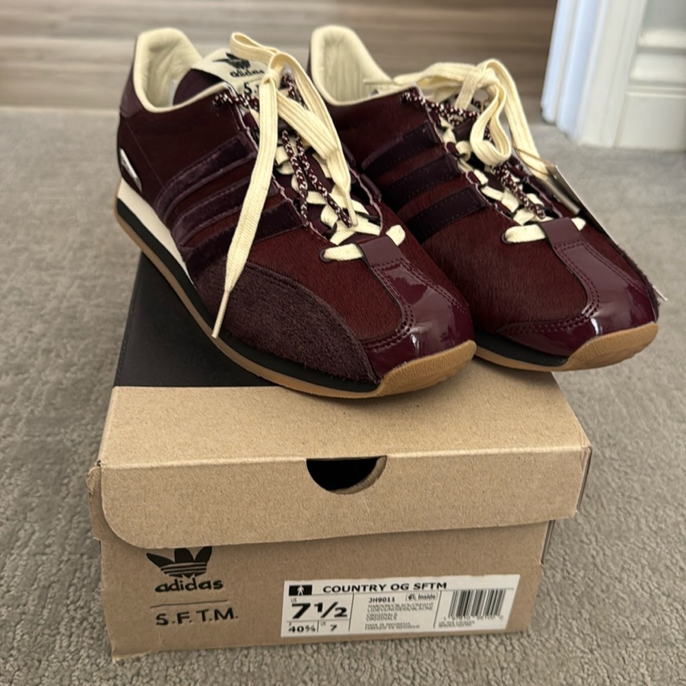 Adidas Song for the Mute Country OG Mens UK 7 US 7.5 Red Sneaker x SFTM